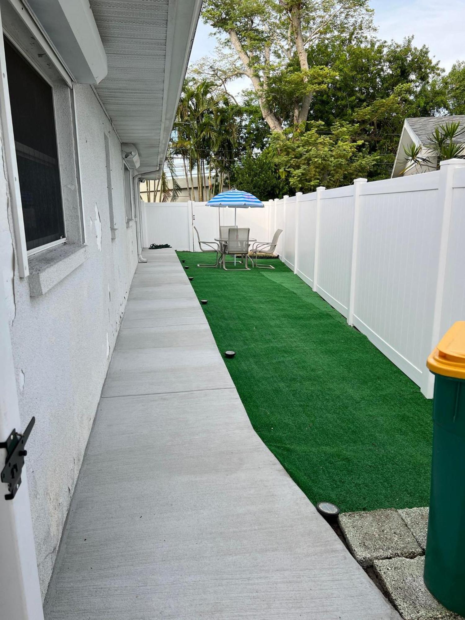 Cozy Private Studio W/Own Yard - 3Mi From Beach Seminole Eksteriør billede