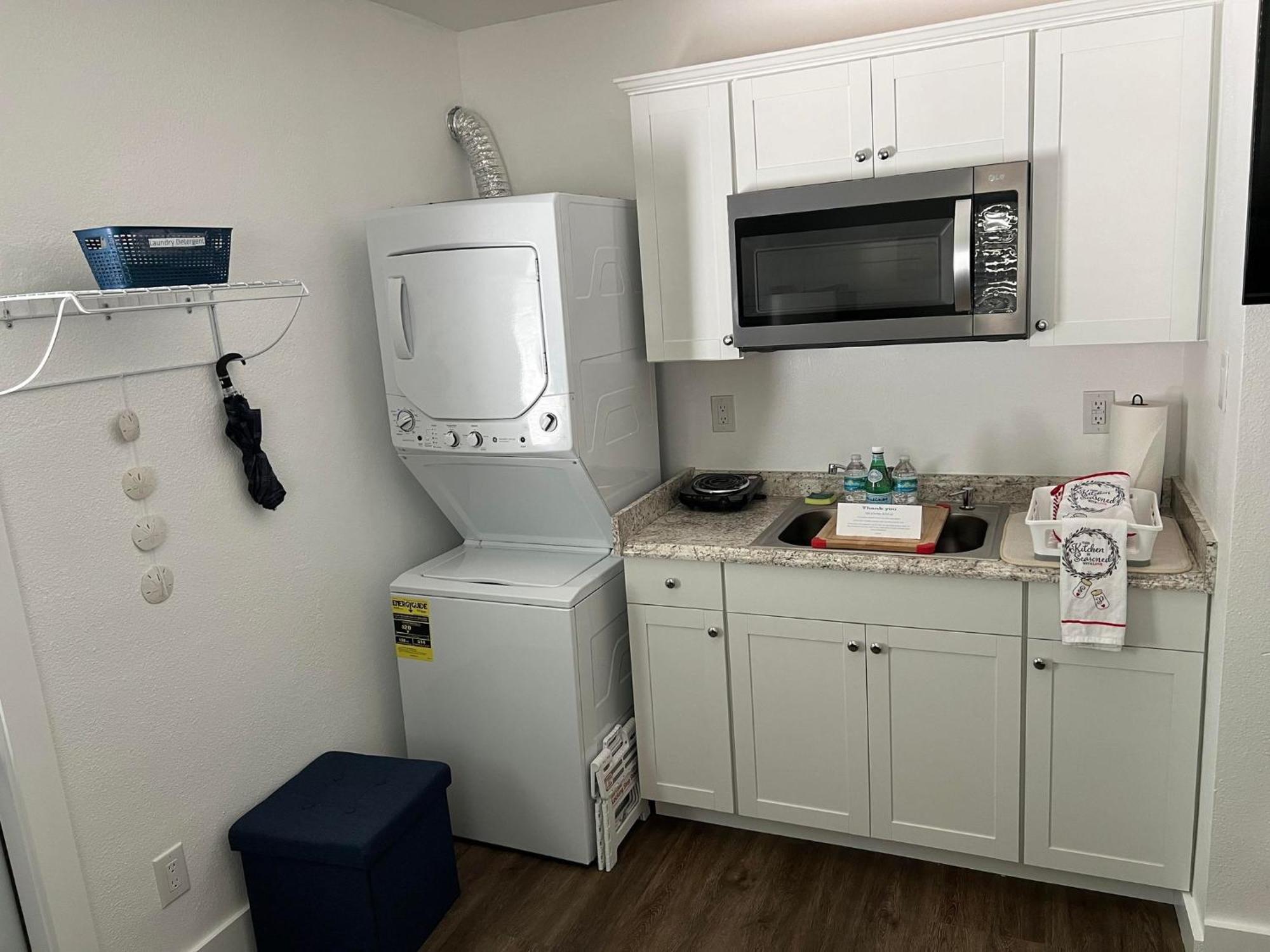 Cozy Private Studio W/Own Yard - 3Mi From Beach Seminole Eksteriør billede